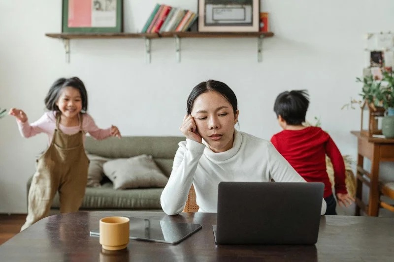 Parenting Burnout Therapy: How to Stop Losing Yourself in the Role of 'Good Parent'